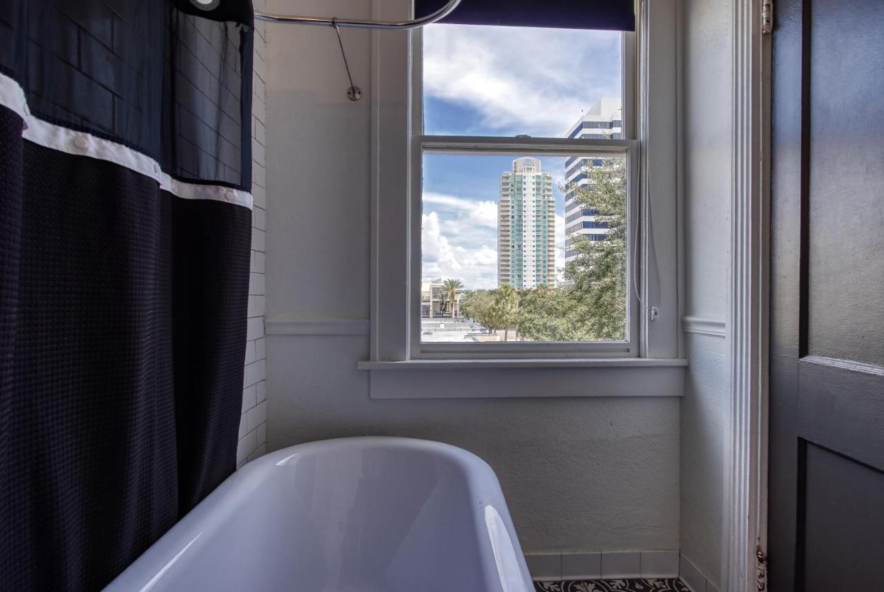 New Hotel Collection Downtown St Pete เซนต์ปีเตอร์สเบิร์ก ภายนอก รูปภาพ