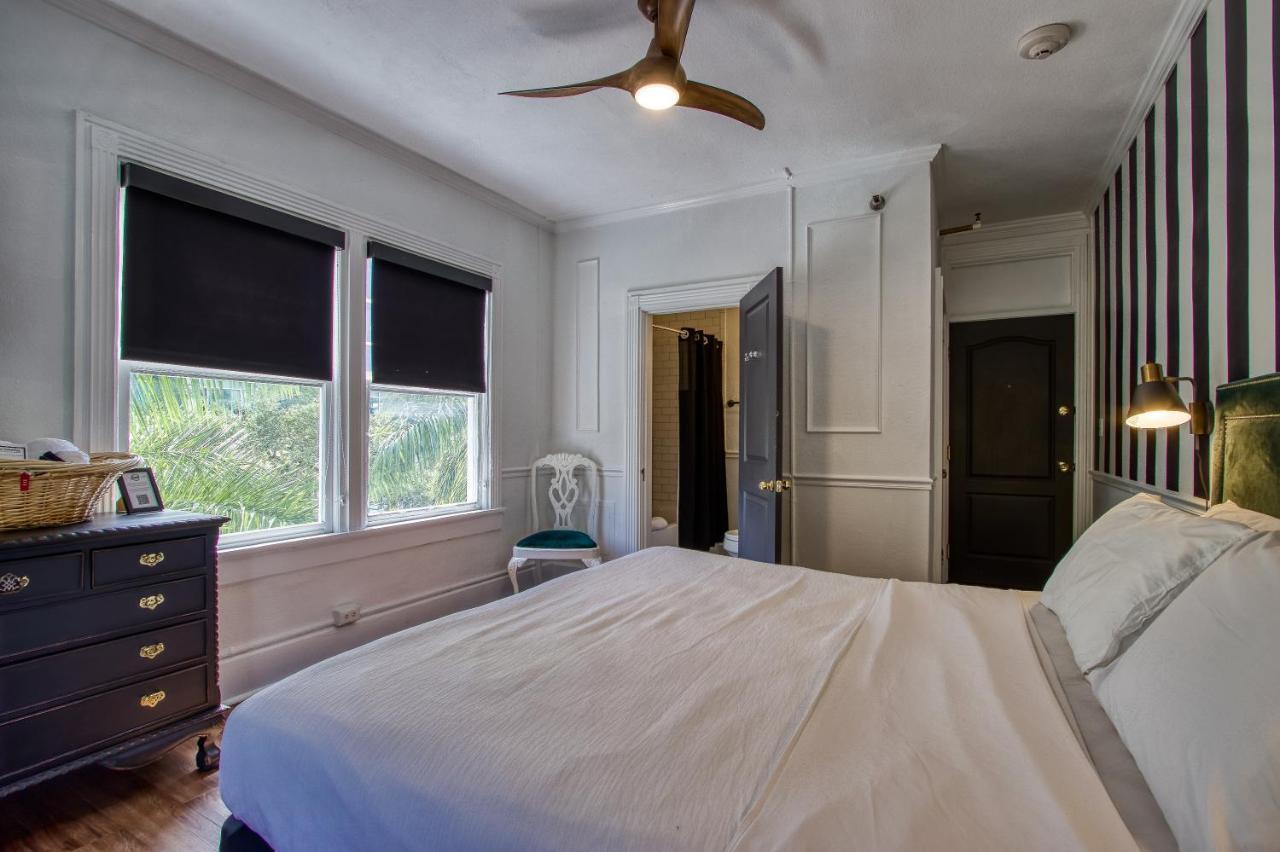 New Hotel Collection Downtown St Pete เซนต์ปีเตอร์สเบิร์ก ภายนอก รูปภาพ
