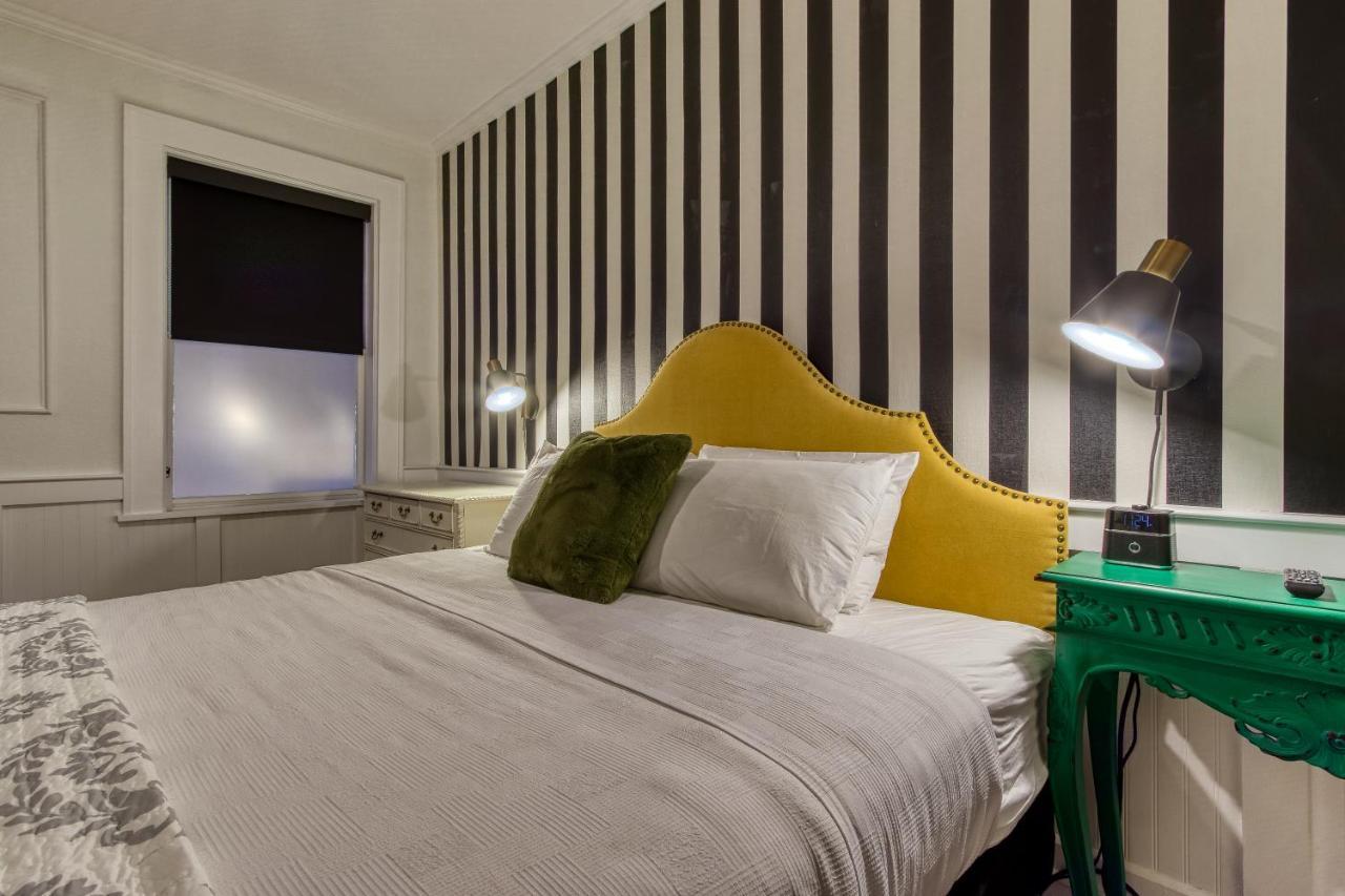 New Hotel Collection Downtown St Pete เซนต์ปีเตอร์สเบิร์ก ภายนอก รูปภาพ